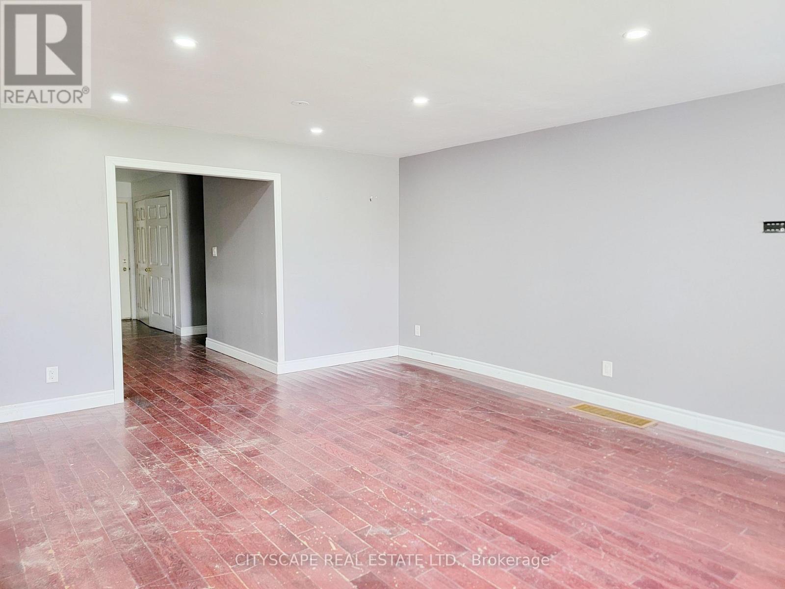 34 Robinson Avenue, Kawartha Lakes, Ontario  K0M 2B0 - Photo 13 - X12369909