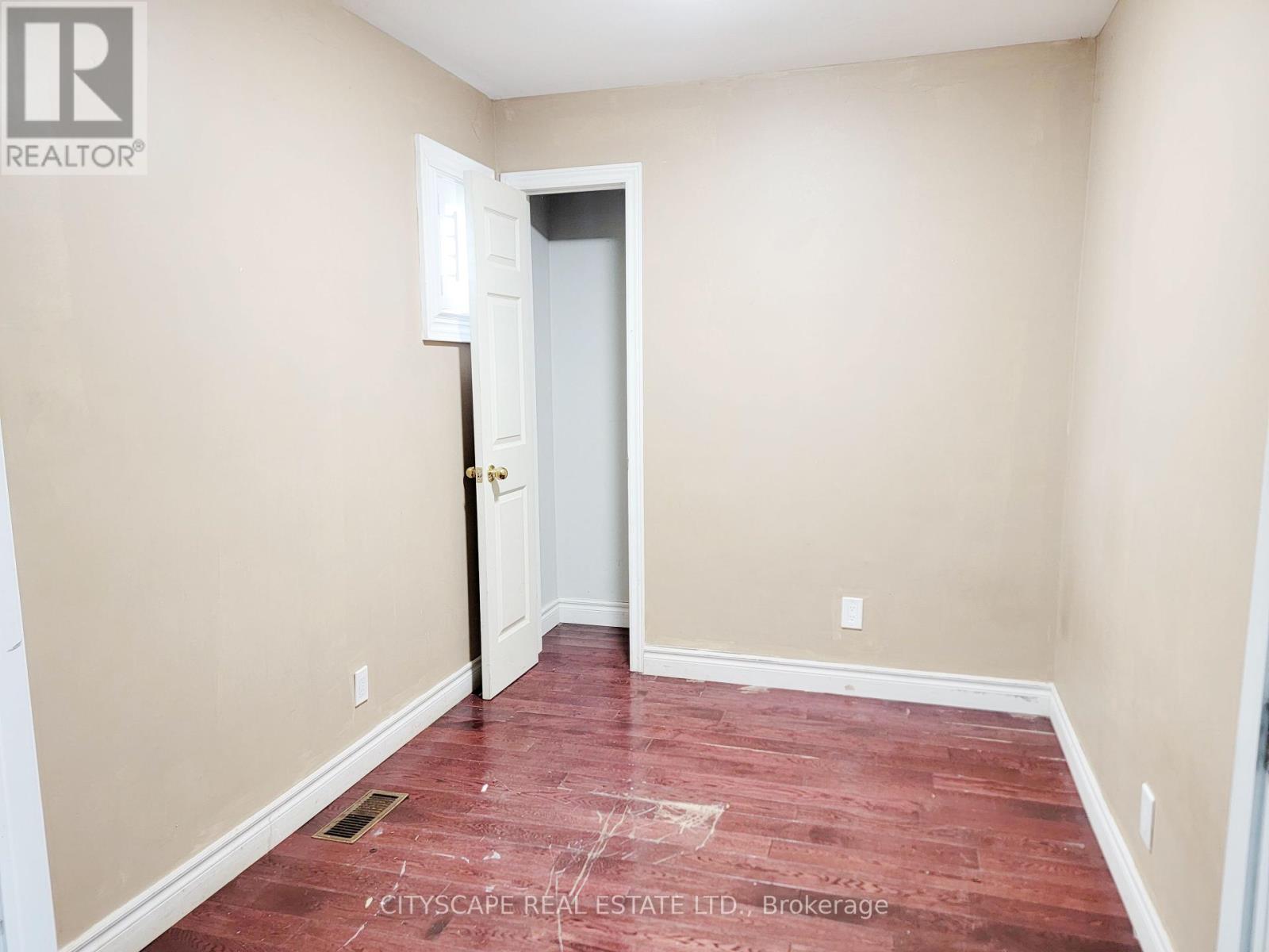 34 Robinson Avenue, Kawartha Lakes, Ontario  K0M 2B0 - Photo 15 - X12369909
