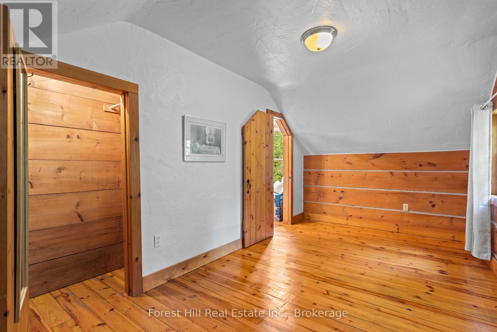 403288 Grey Road 4, West Grey, Ontario  N0G 1R0 - Photo 24 - X12433245