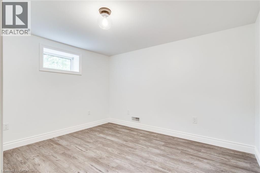 236 Fernwood Crescent Unit# 2, Hamilton, Ontario  L8T 3L6 - Photo 9 - 40774779