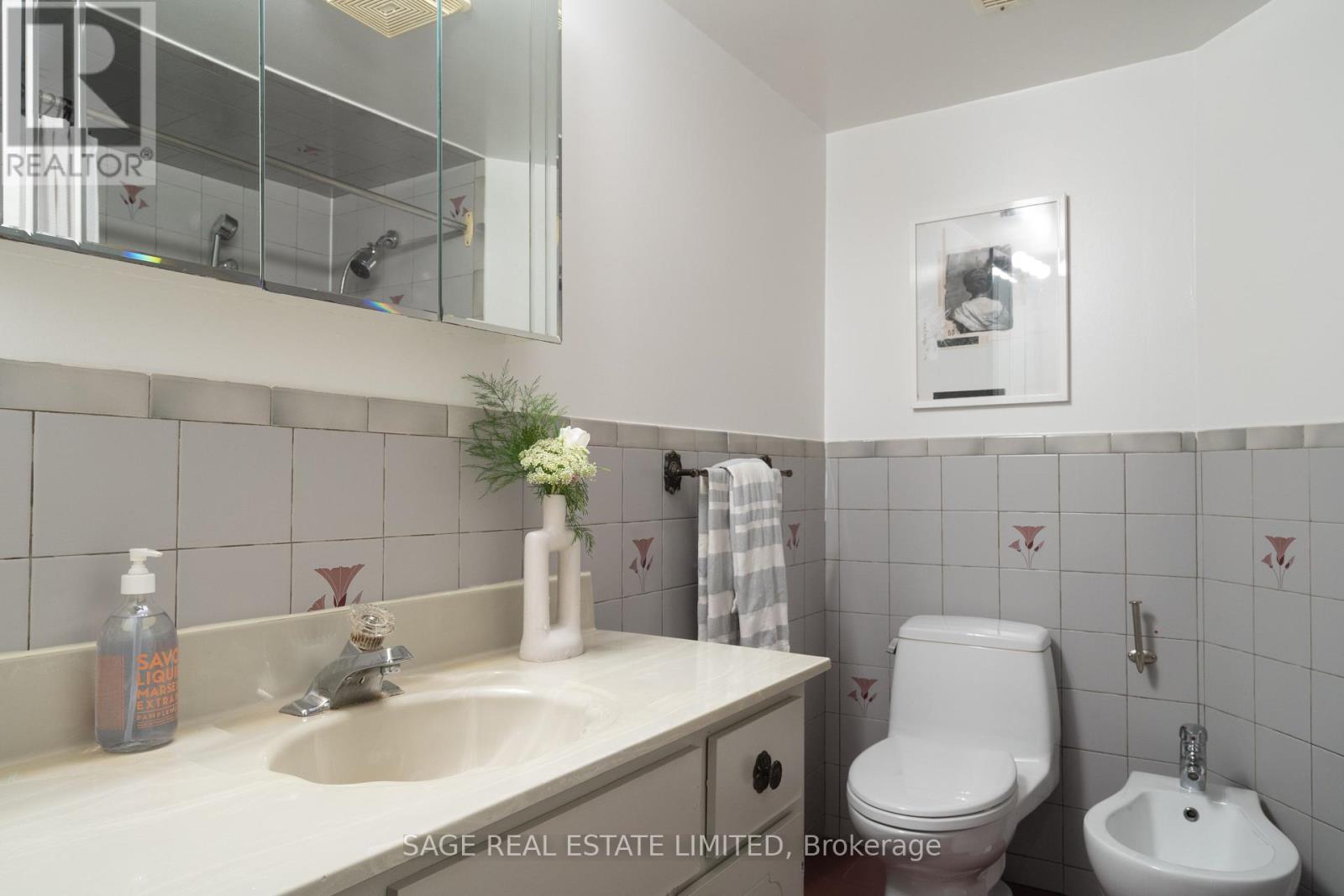 115 Niagara Street, Toronto, Ontario  M5V 1C6 - Photo 33 - C12433873