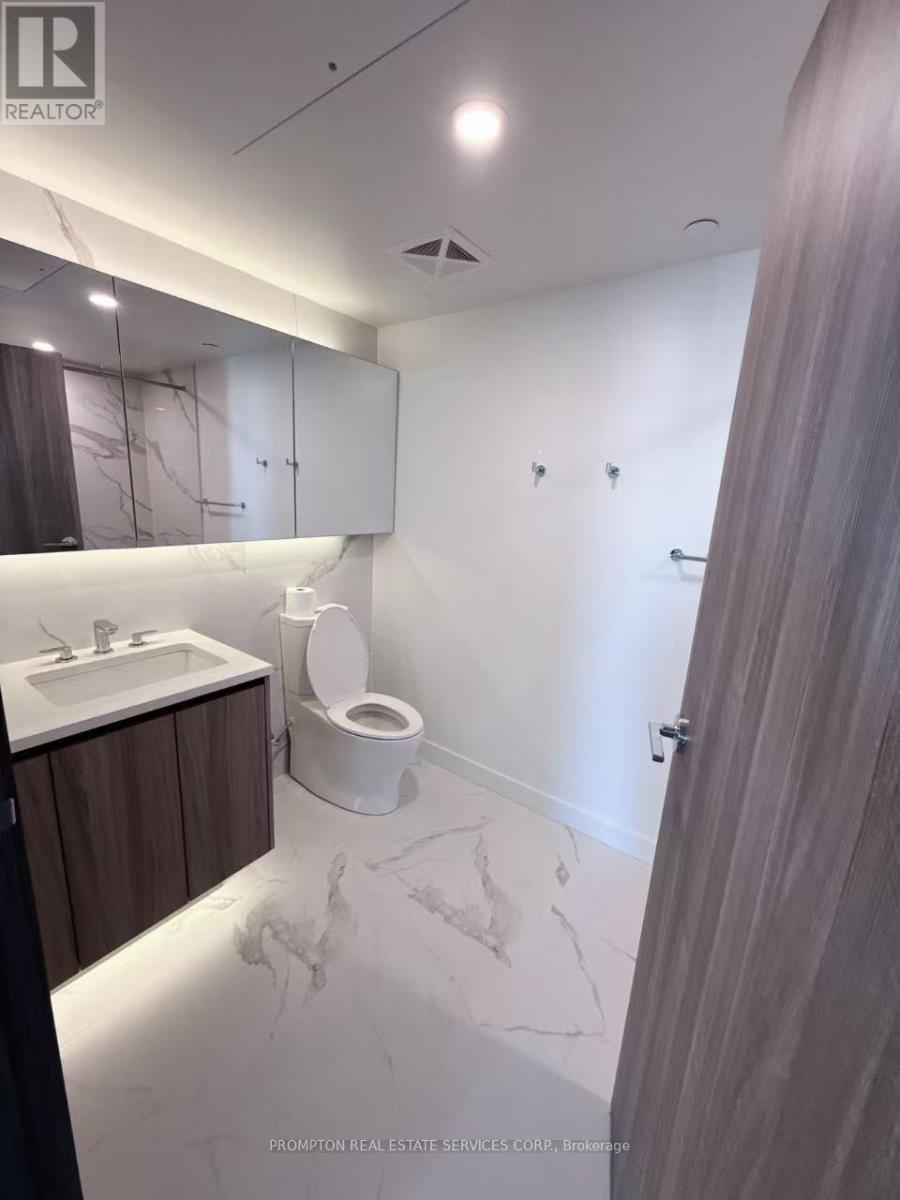 7206 - 3 Concord City Place Way, Toronto, Ontario  M5V 0X4 - Photo 25 - C12433918