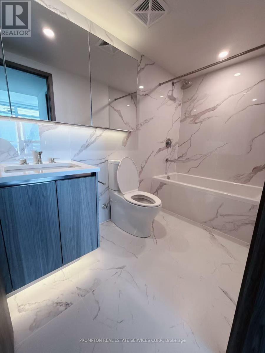 7206 - 3 Concord City Place Way, Toronto, Ontario  M5V 0X4 - Photo 29 - C12433918