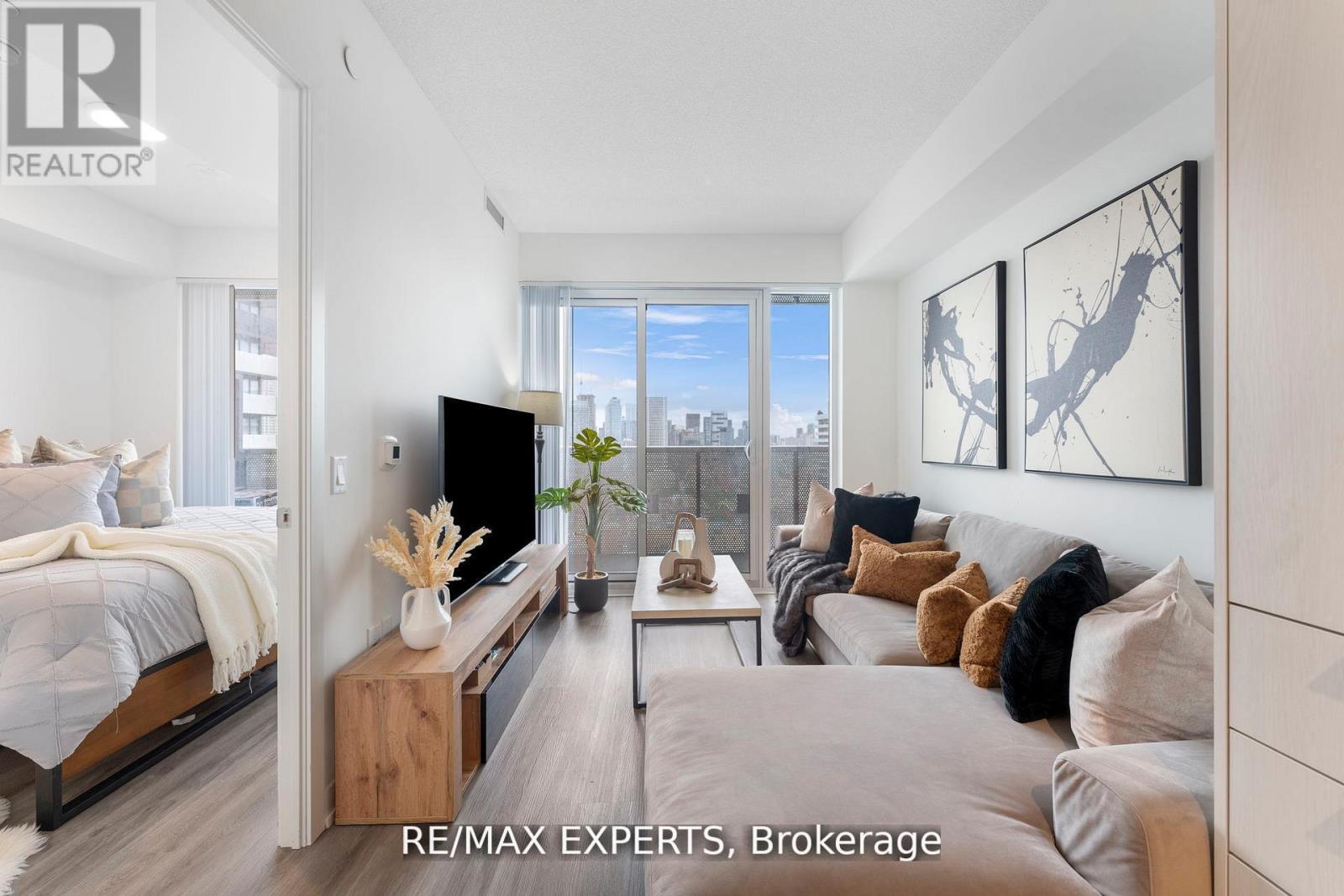 3302 - 138 DOWNES STREET, Toronto, Ontario