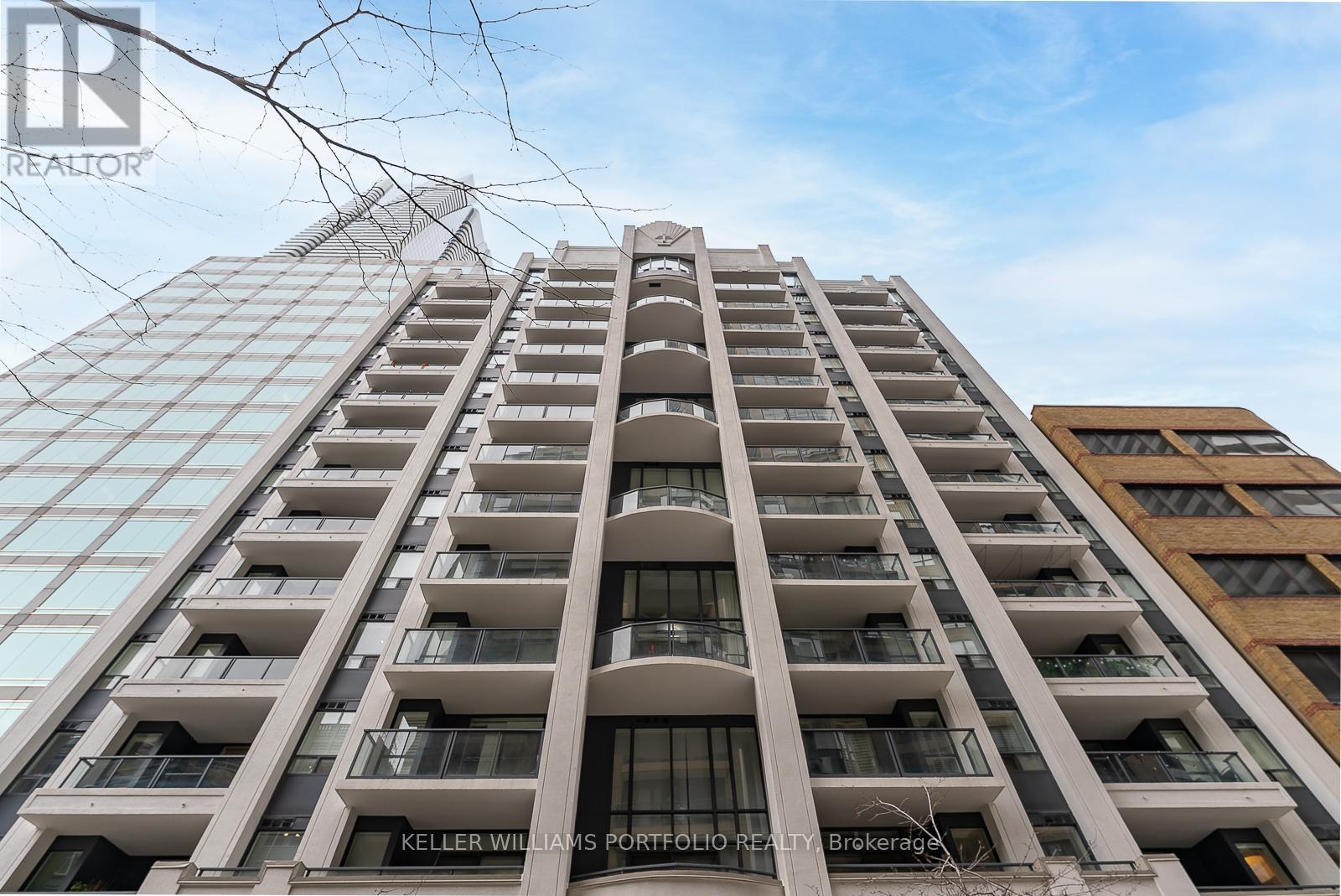 707 - 30 HAYDEN STREET, Toronto, Ontario