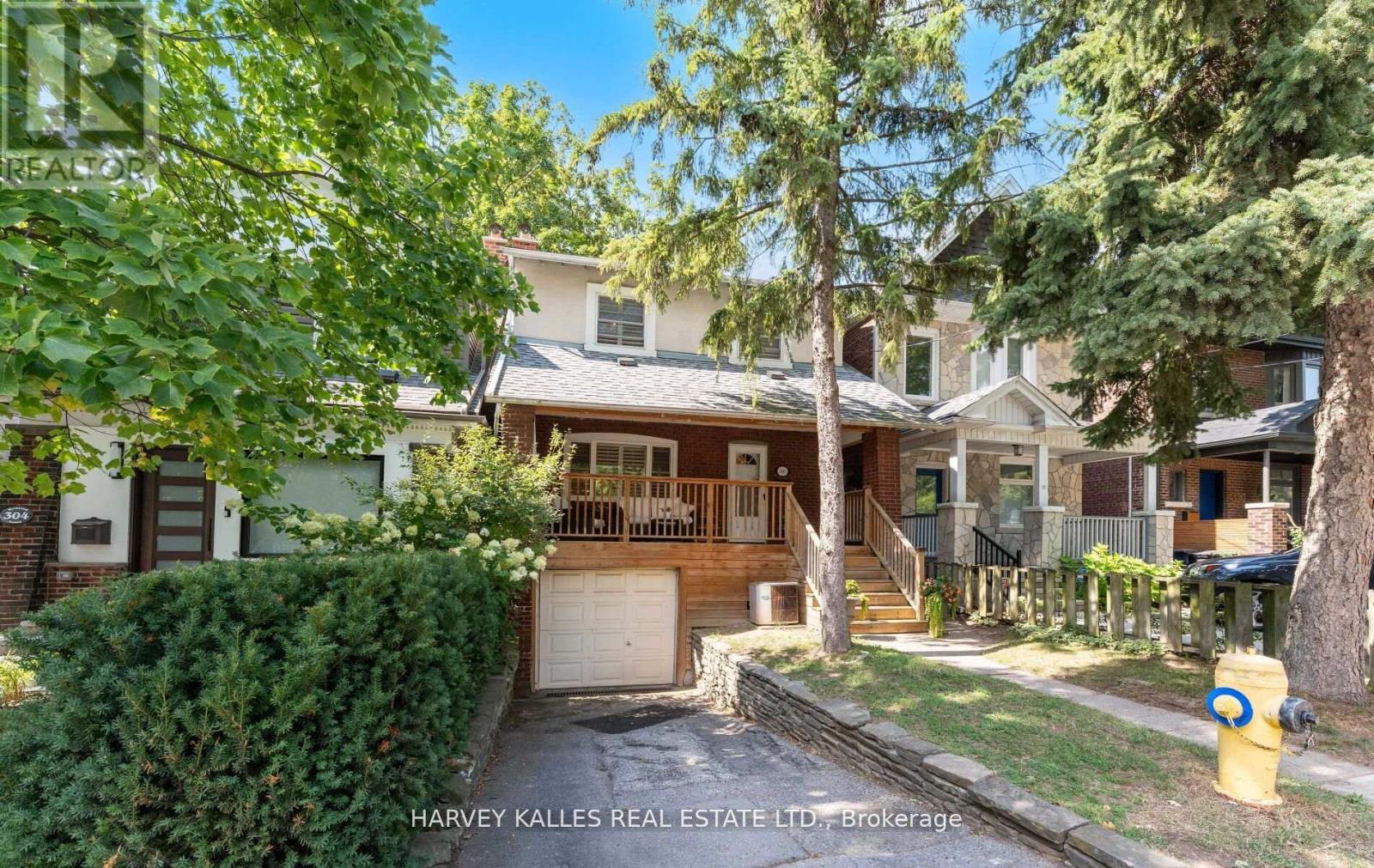 306 WYCHWOOD AVENUE, Toronto, Ontario