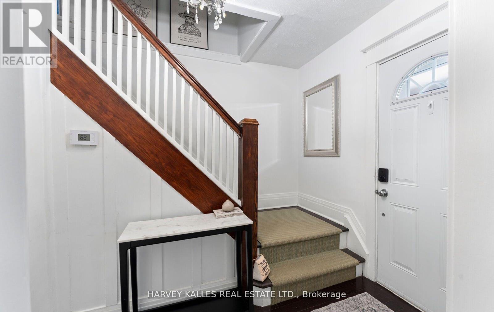 306 Wychwood Avenue, Toronto (Humewood-Cedarvale), Ontario  M6C 2T8 - Photo 18 - C12433965