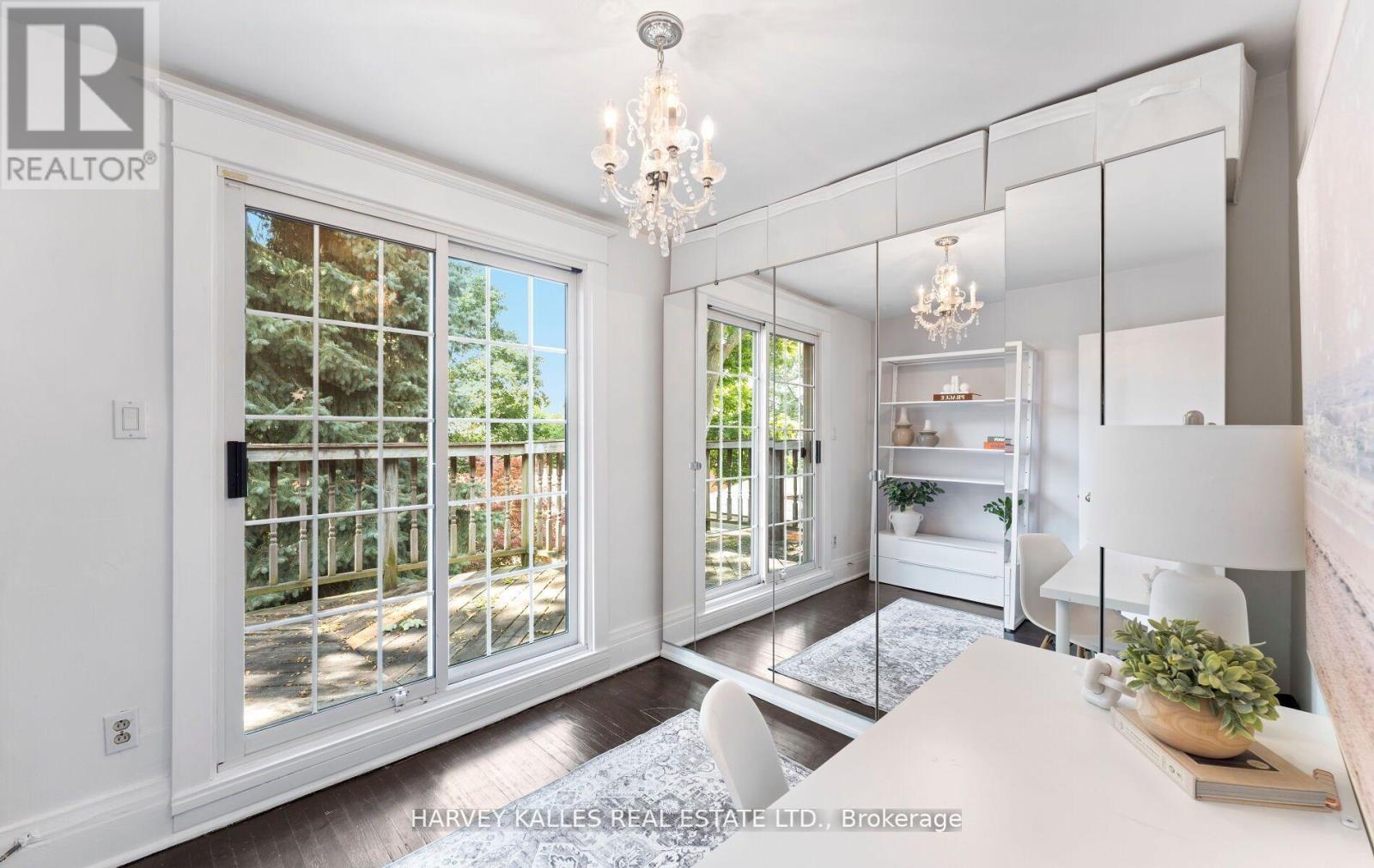 306 Wychwood Avenue, Toronto (Humewood-Cedarvale), Ontario  M6C 2T8 - Photo 22 - C12433965