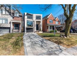 19 RIDLEY BOULEVARD, Toronto, Ontario