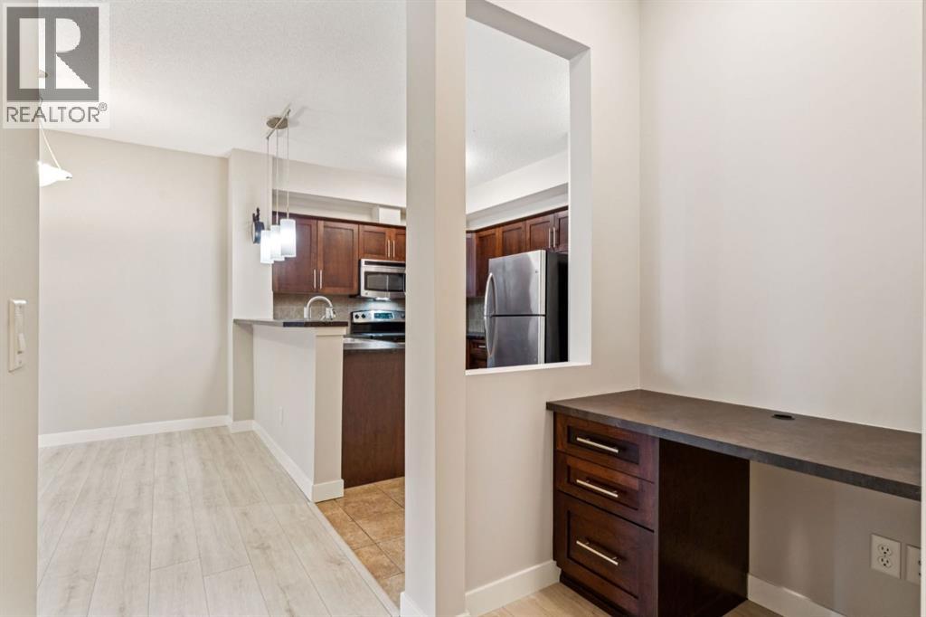 110, 205 Sunset Drive, Cochrane, Alberta  T4C 0H6 - Photo 3 - A2247660
