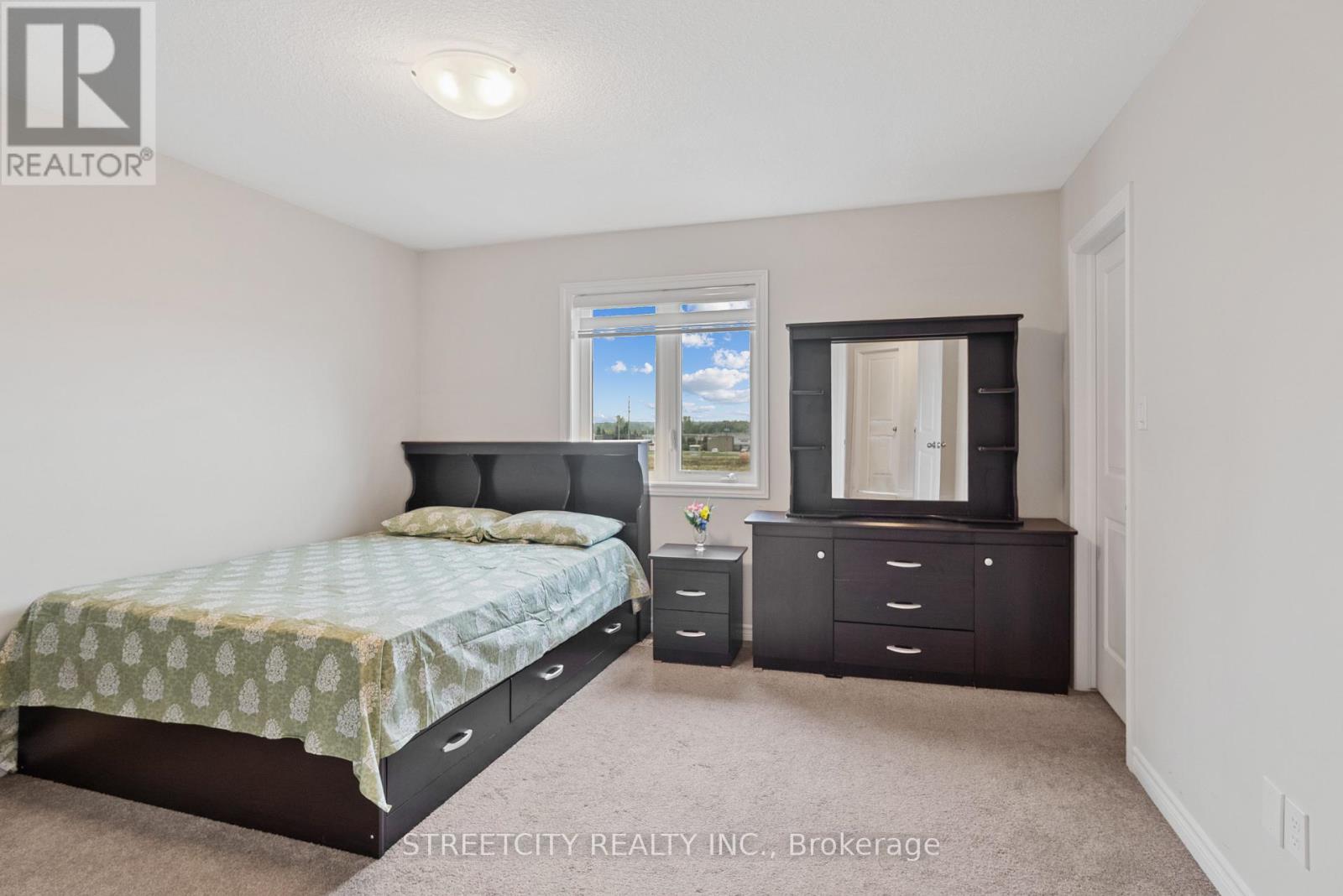 307 Kennington Way, London South, Ontario  N6L 0H4 - Photo 22 - X12434113