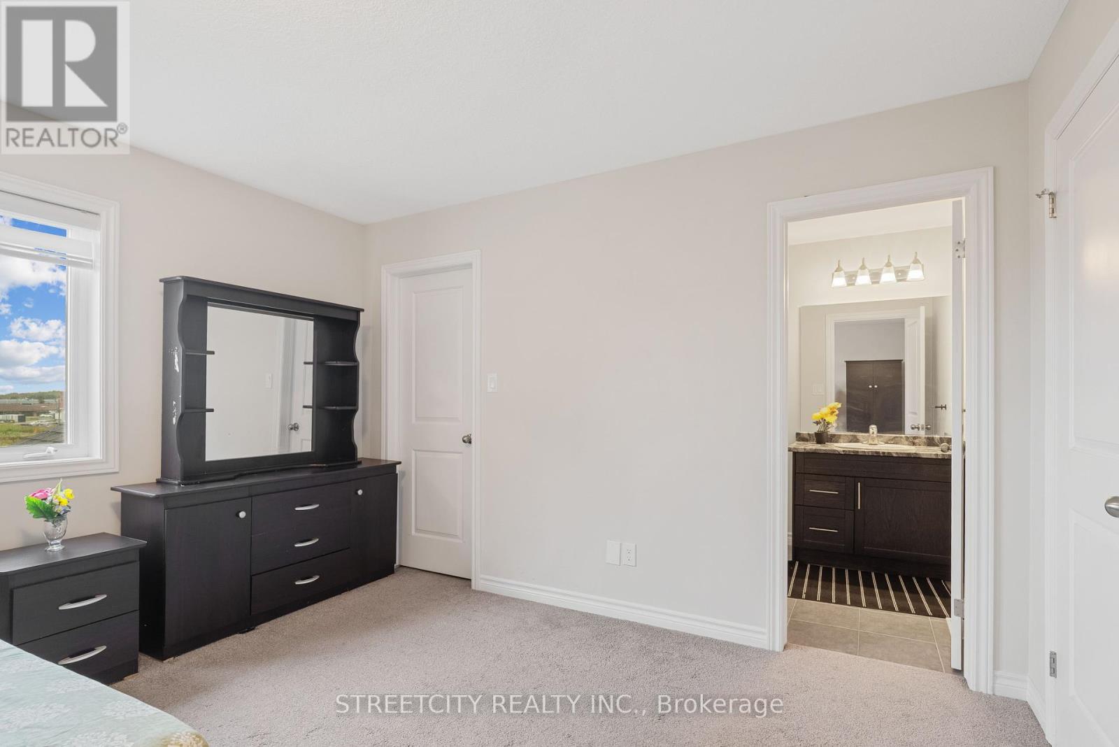 307 Kennington Way, London South, Ontario  N6L 0H4 - Photo 23 - X12434113