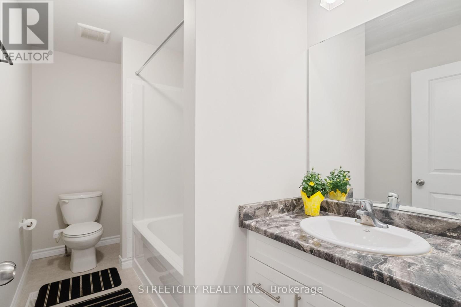 307 Kennington Way, London South, Ontario  N6L 0H4 - Photo 32 - X12434113