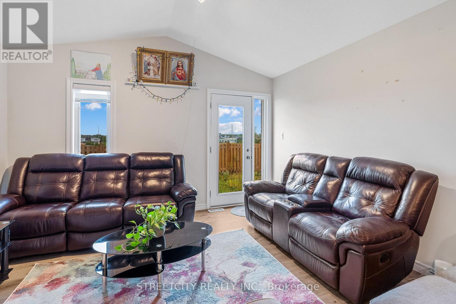 307 Kennington Way, London South, Ontario  N6L 0H4 - Photo 8 - X12434113