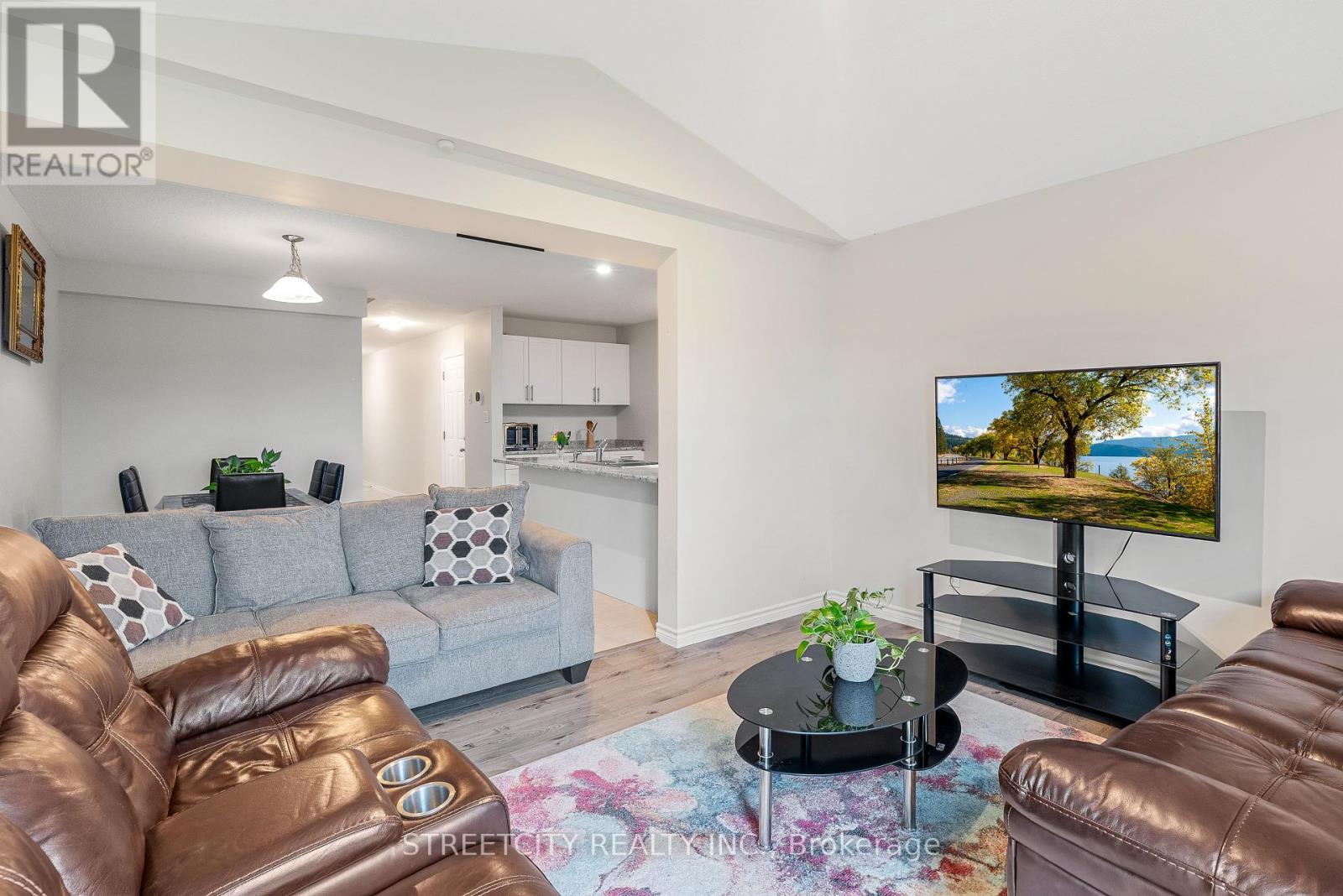 307 Kennington Way, London South, Ontario  N6L 0H4 - Photo 9 - X12434113