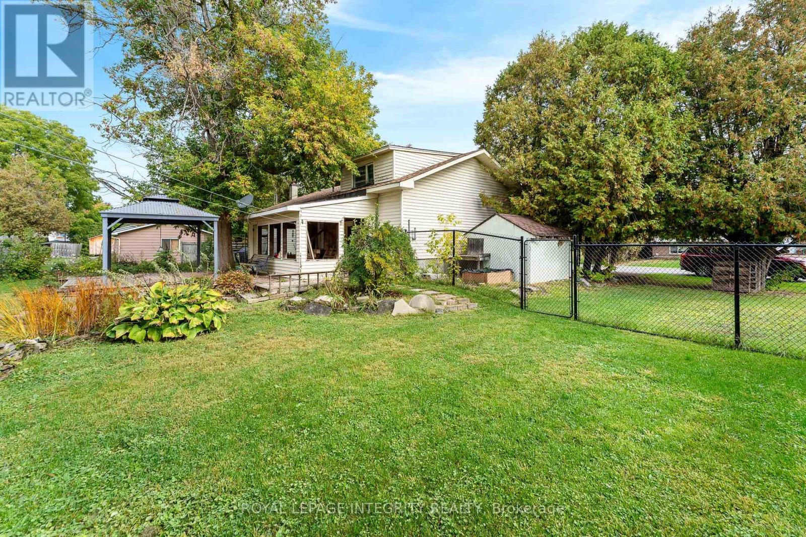 17 Second Avenue, Russell, Ontario  K4R 1E2 - Photo 26 - X12434072