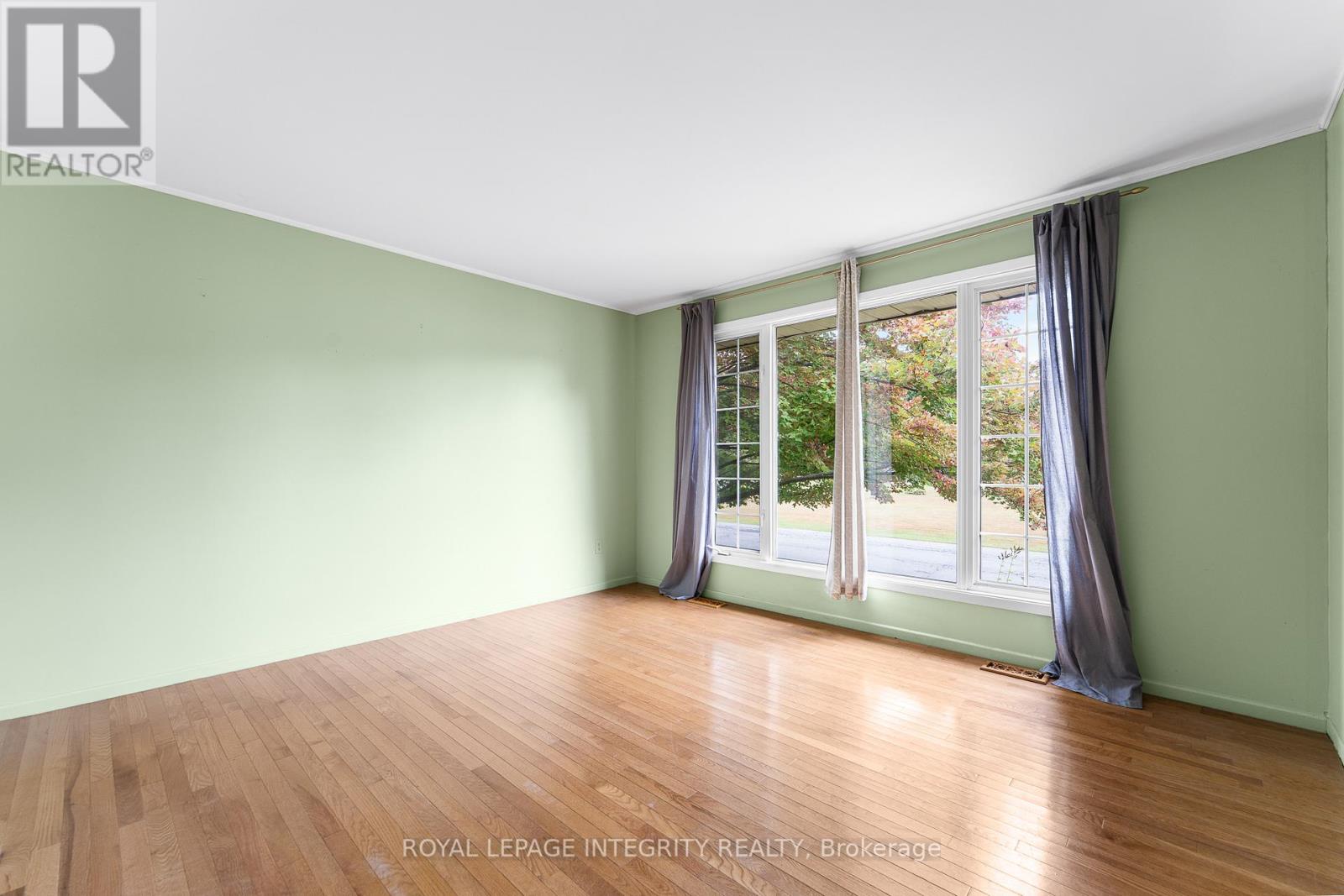 17 Second Avenue, Russell, Ontario  K4R 1E2 - Photo 4 - X12434072