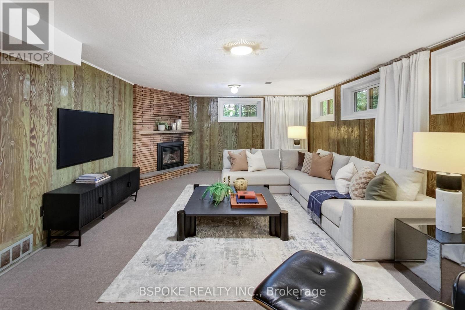 12 Vistaview Boulevard, Vaughan, Ontario  L4J 2A6 - Photo 30 - N12433875