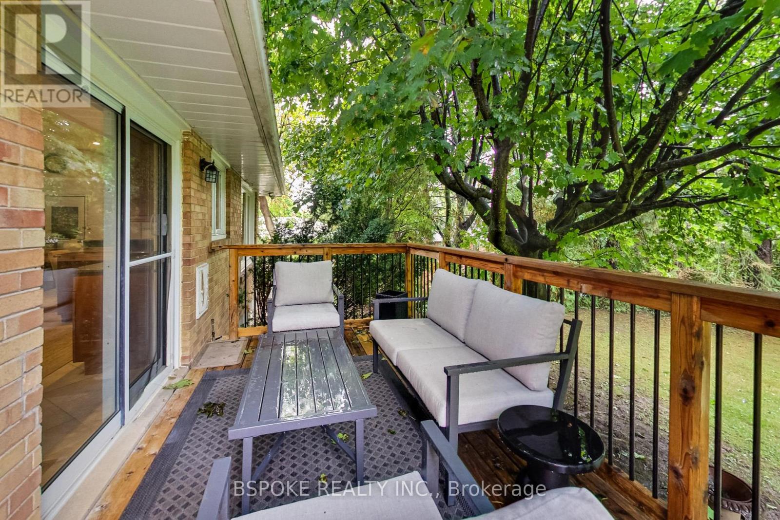 12 Vistaview Boulevard, Vaughan, Ontario  L4J 2A6 - Photo 33 - N12433875