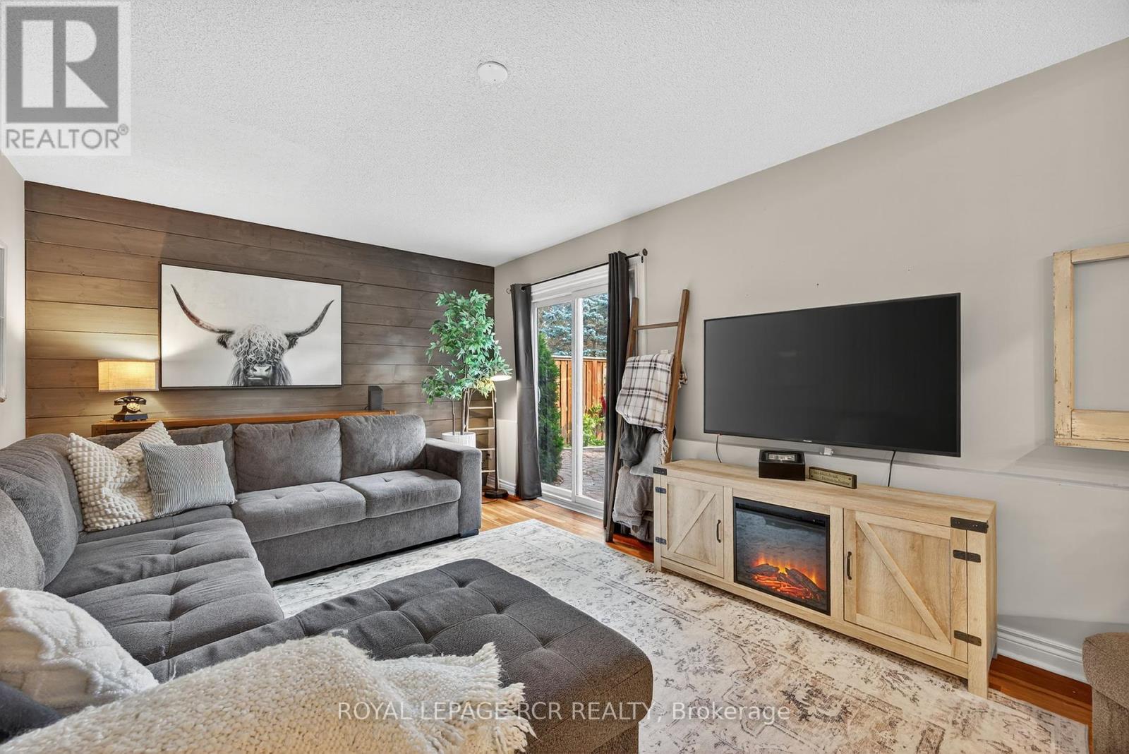 29 Fraser Avenue, New Tecumseth, Ontario  L0G 1W0 - Photo 17 - N12433940