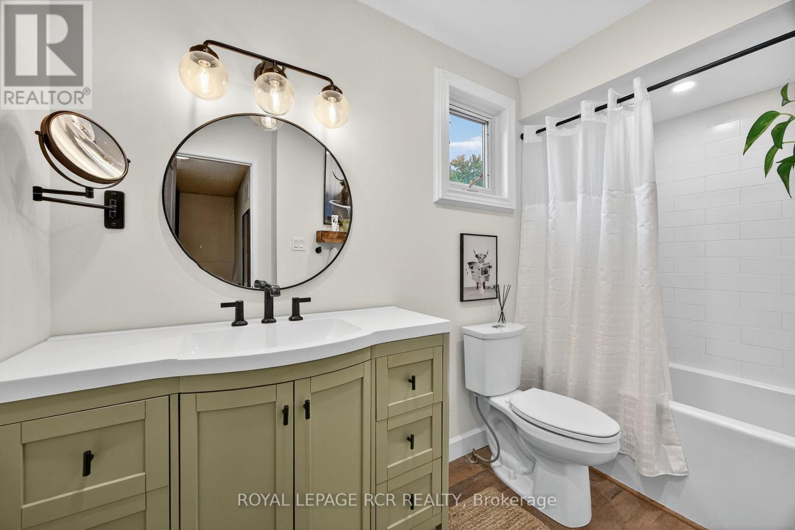 29 Fraser Avenue, New Tecumseth, Ontario  L0G 1W0 - Photo 25 - N12433940