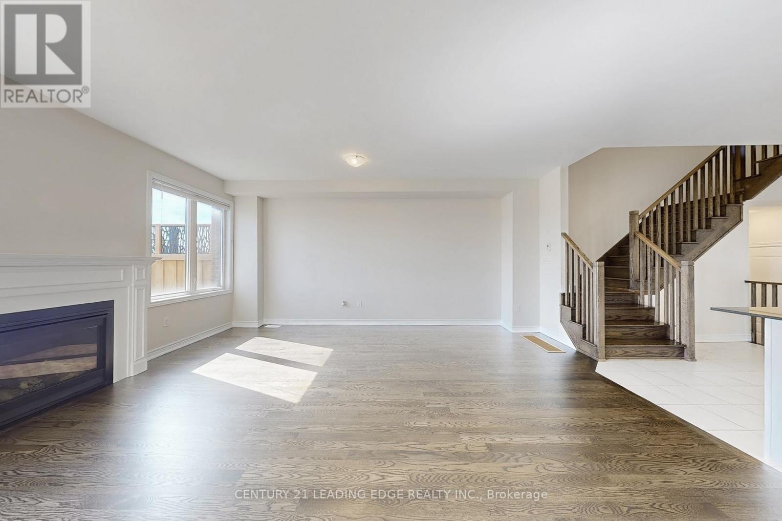 2023 Mullen Street, Innisfil, Ontario  L9S 0J8 - Photo 10 - N12433958