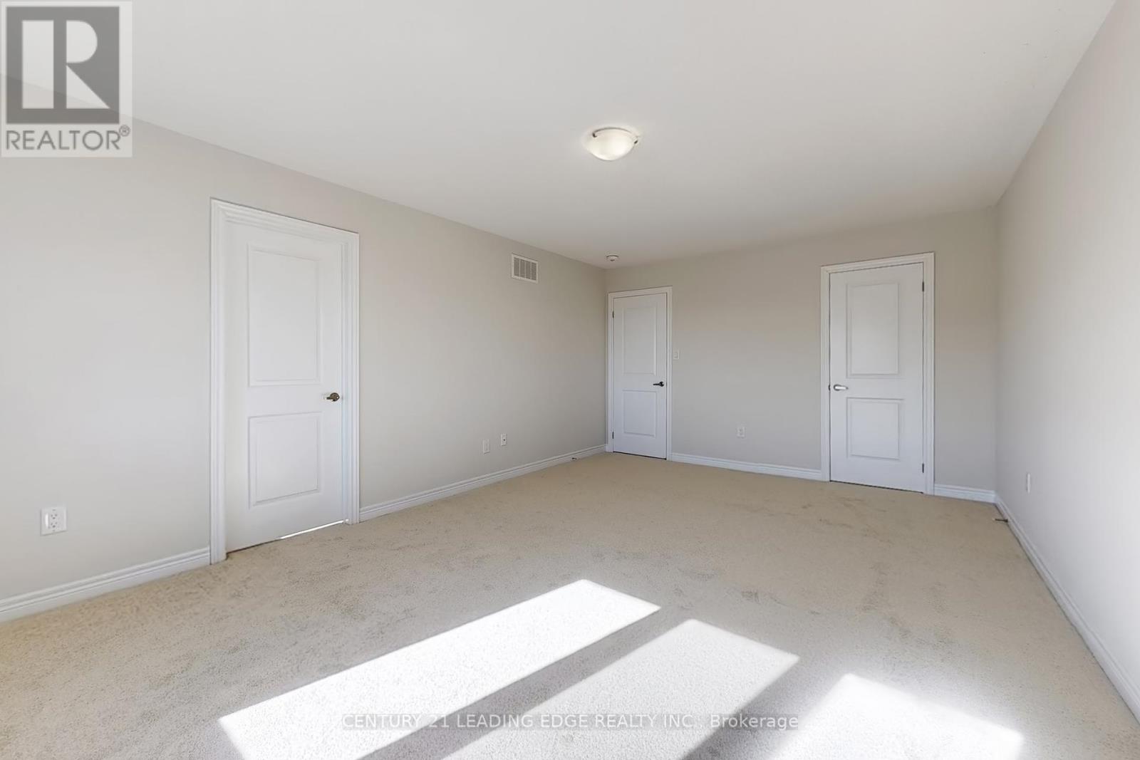 2023 Mullen Street, Innisfil, Ontario  L9S 0J8 - Photo 12 - N12433958