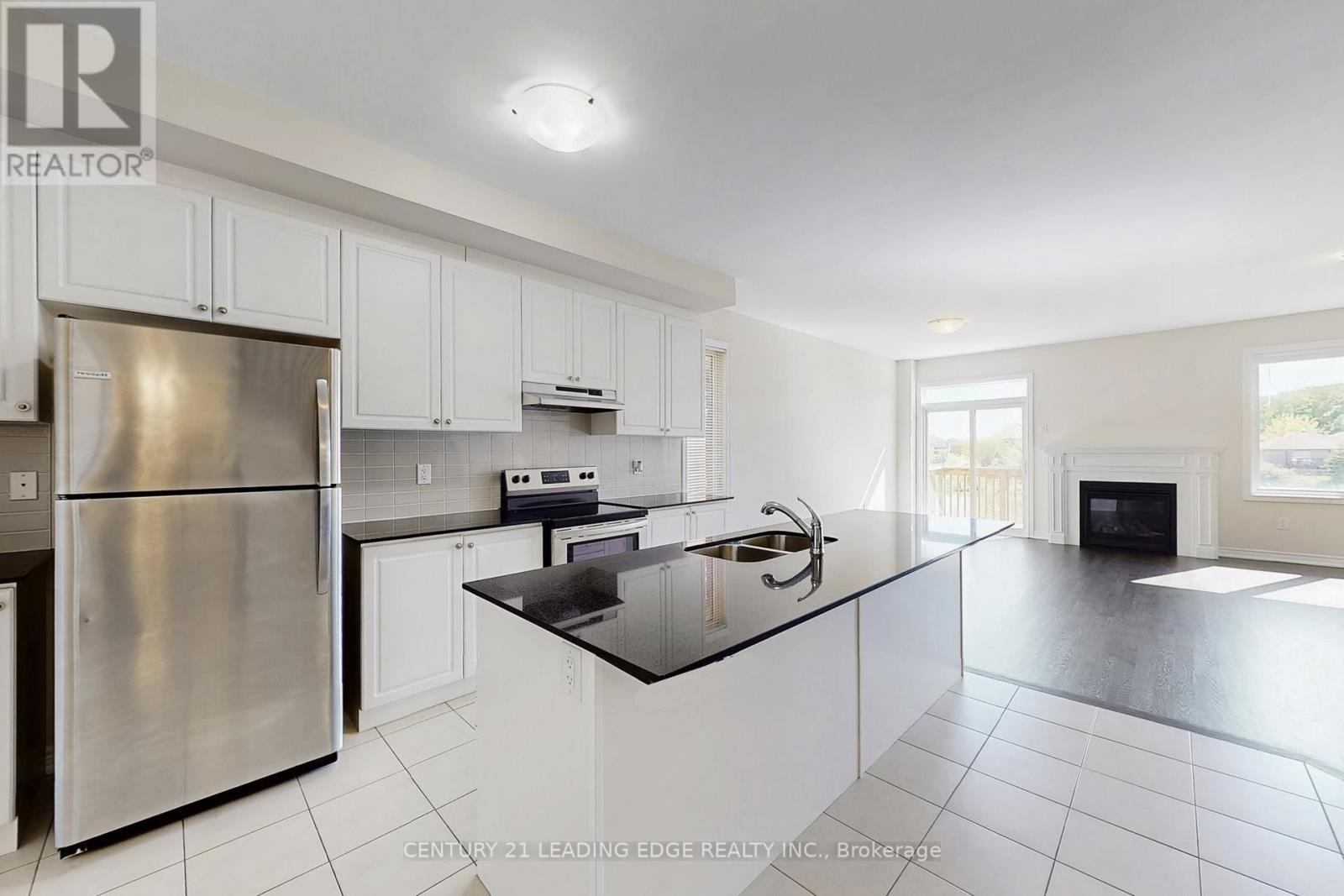 2023 Mullen Street, Innisfil, Ontario  L9S 0J8 - Photo 7 - N12433958