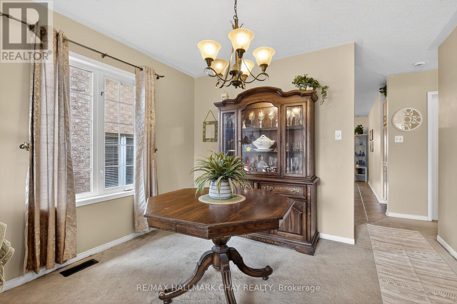 120 Tunbridge Road, Barrie, Ontario  L4M 6T1 - Photo 12 - S12433967