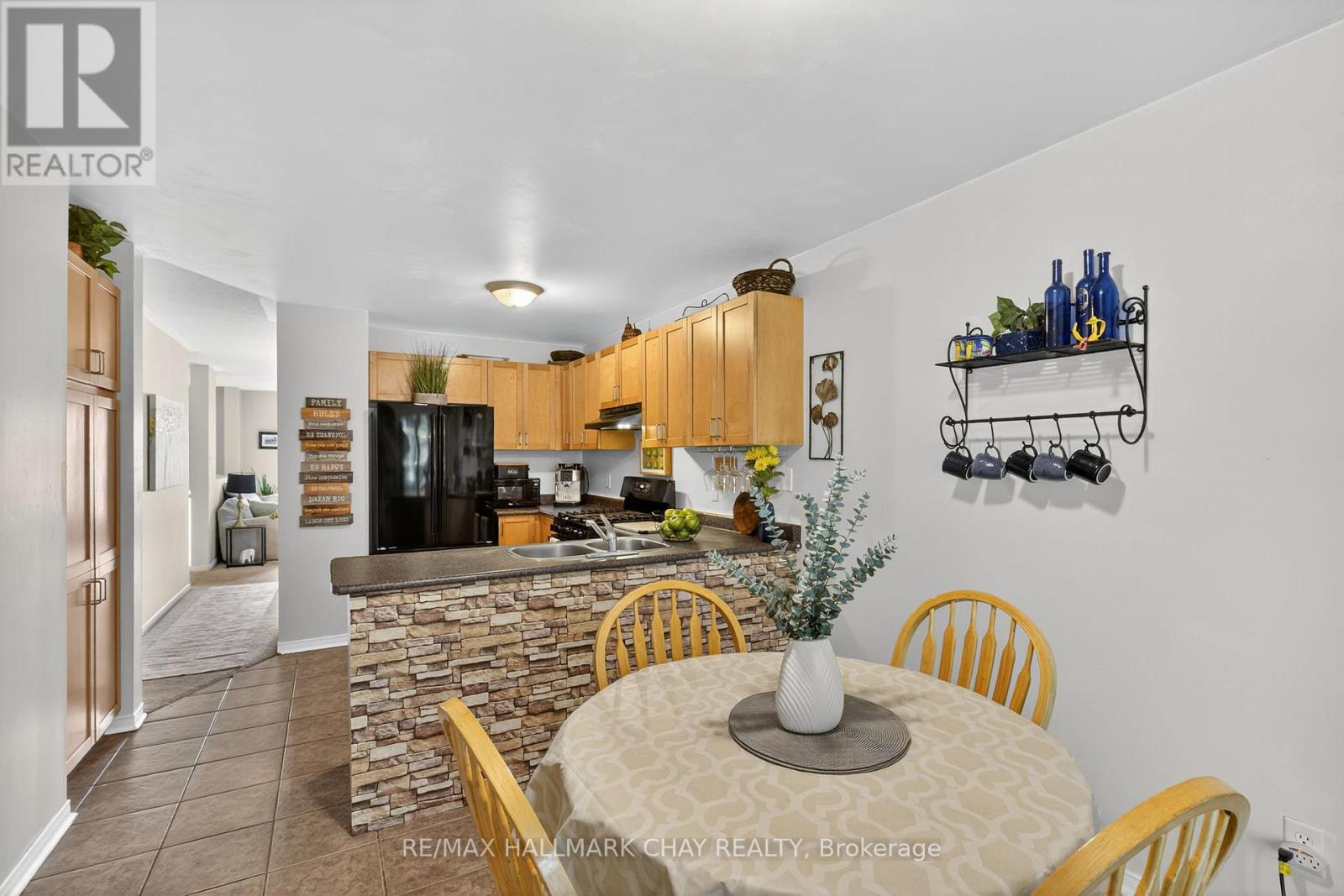 120 Tunbridge Road, Barrie, Ontario  L4M 6T1 - Photo 20 - S12433967