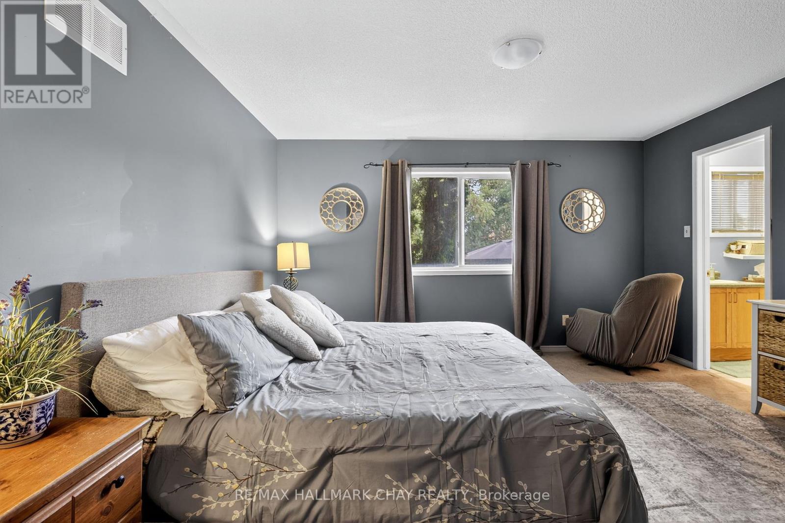 120 Tunbridge Road, Barrie, Ontario  L4M 6T1 - Photo 21 - S12433967