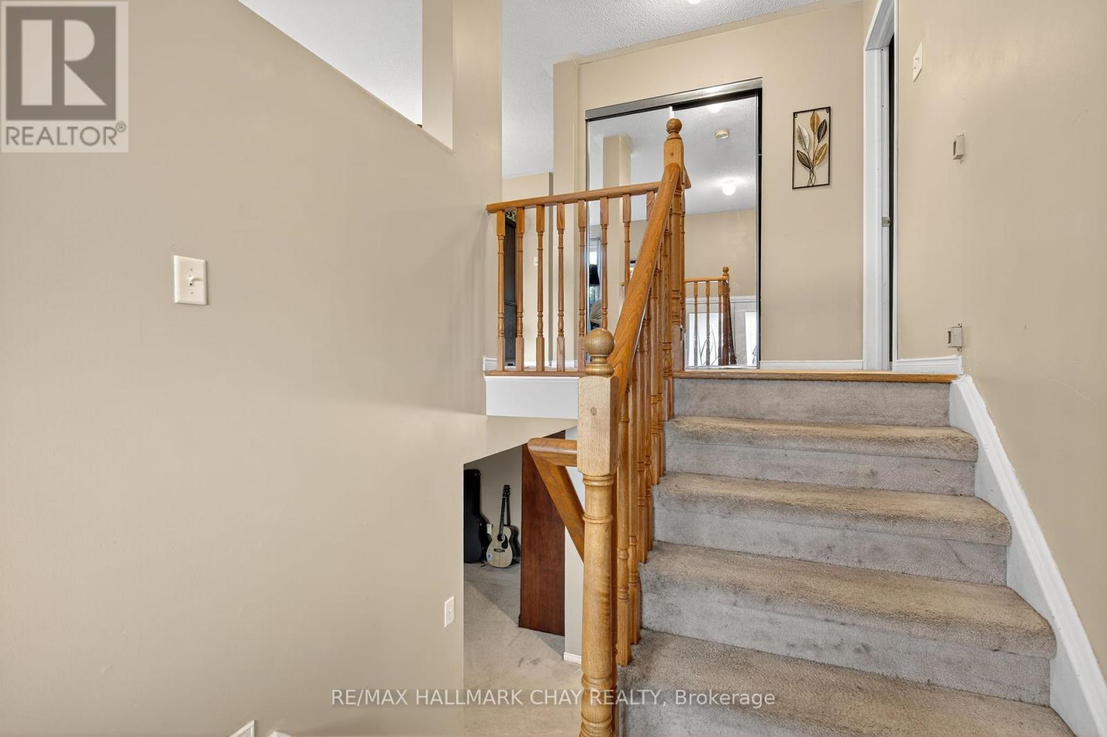 120 Tunbridge Road, Barrie, Ontario  L4M 6T1 - Photo 8 - S12433967