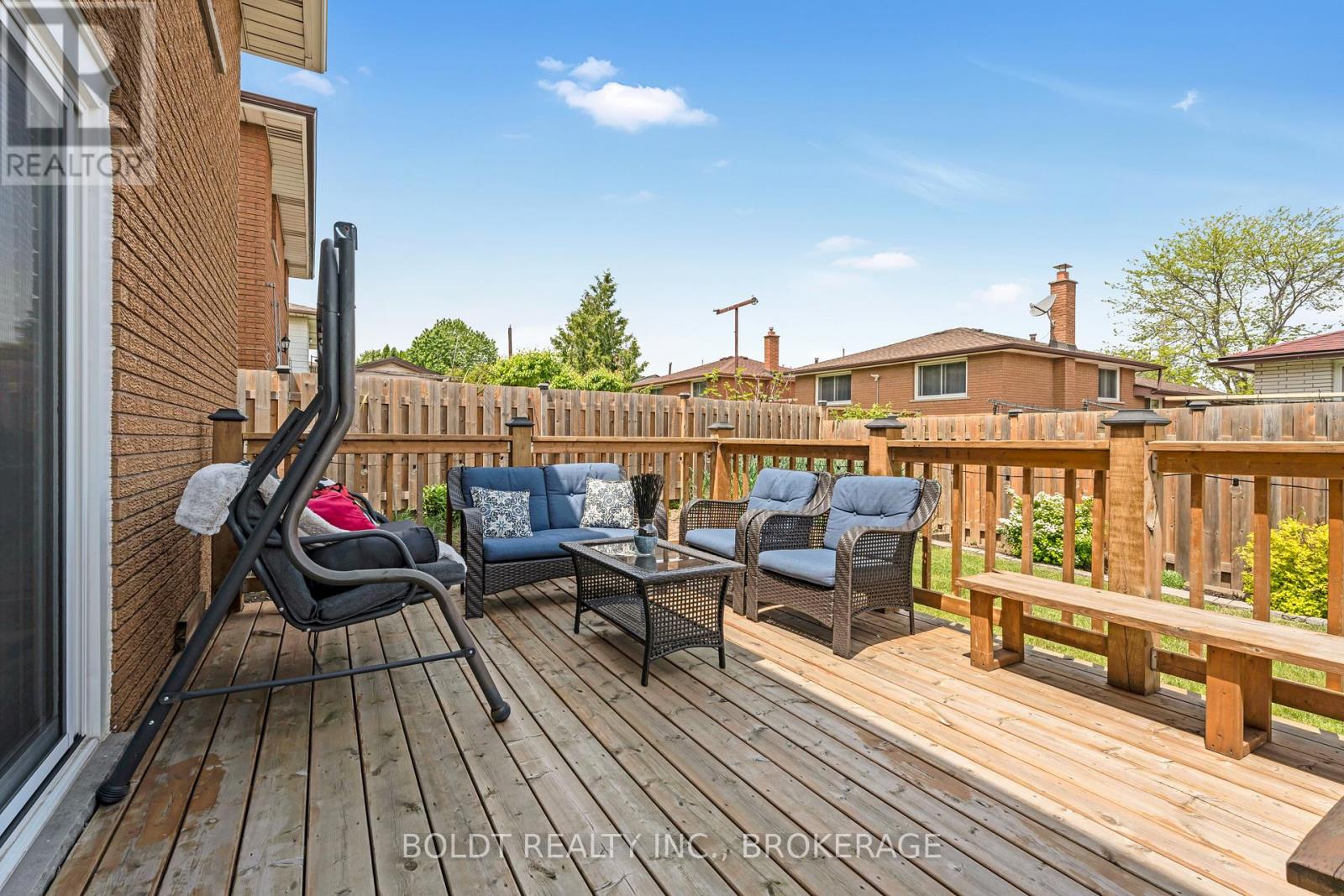 124 Quaker Crescent, Hamilton (Quinndale), Ontario  L8W 1H7 - Photo 29 - X12434087