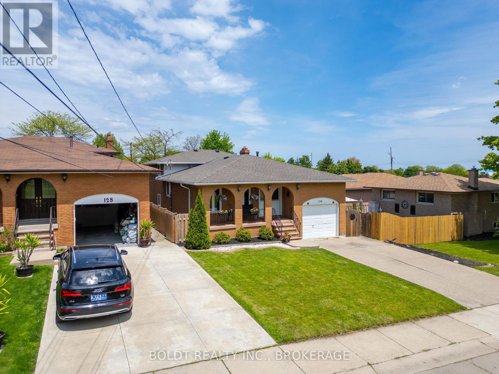 124 Quaker Crescent, Hamilton (Quinndale), Ontario  L8W 1H7 - Photo 33 - X12434087