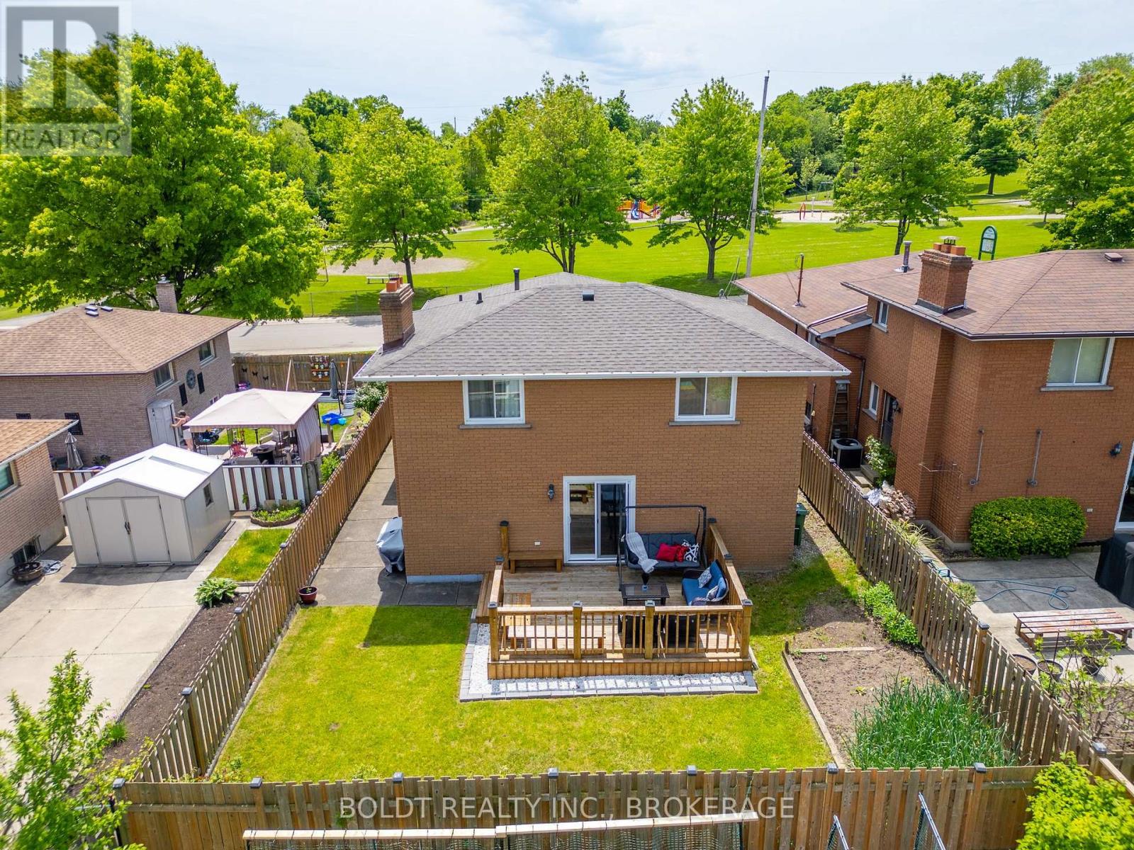 124 Quaker Crescent, Hamilton (Quinndale), Ontario  L8W 1H7 - Photo 36 - X12434087