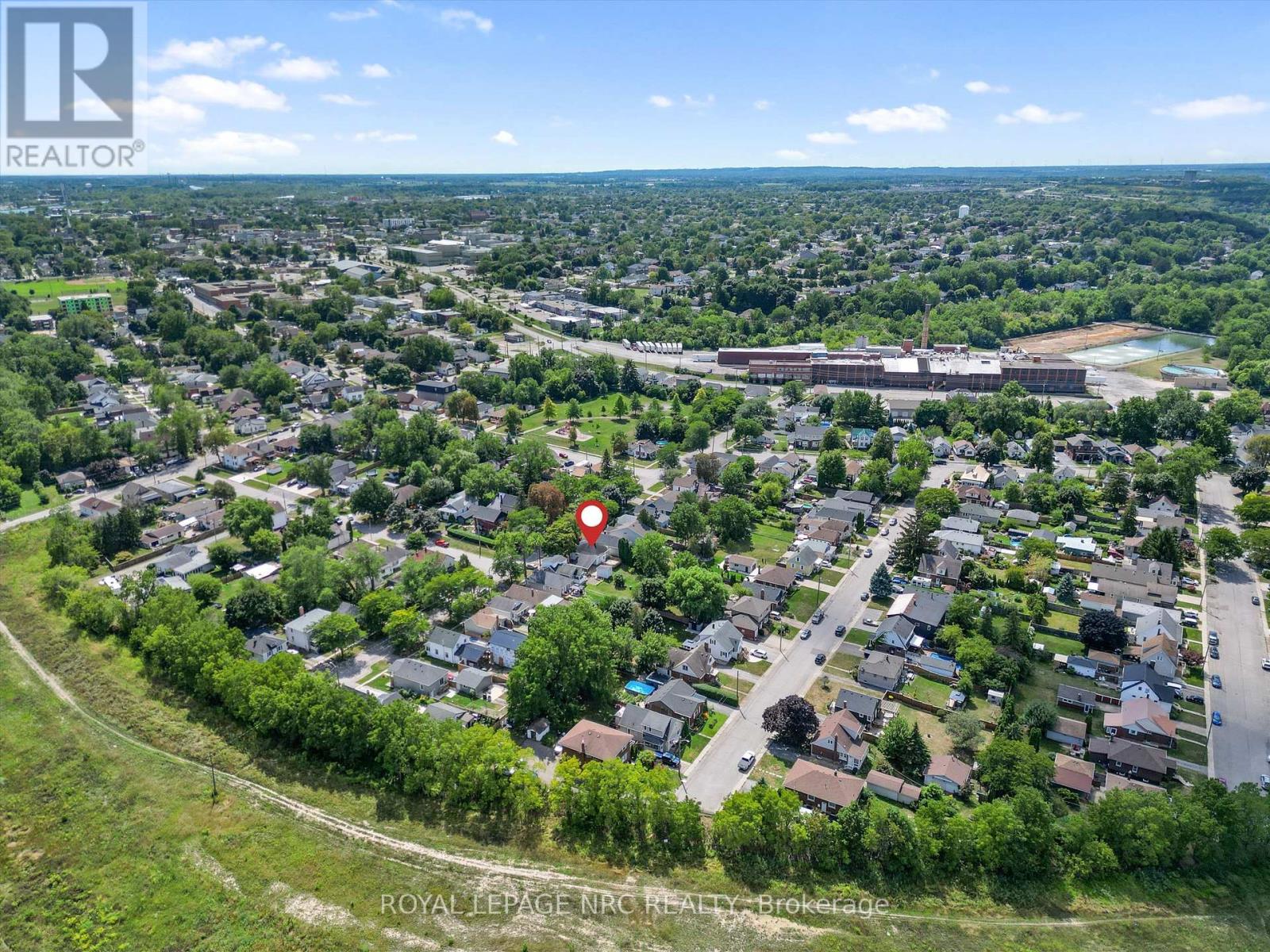 27 Maplecrest Avenue, St. Catharines (Burleigh Hill), Ontario  L2T 1A7 - Photo 41 - X12434173