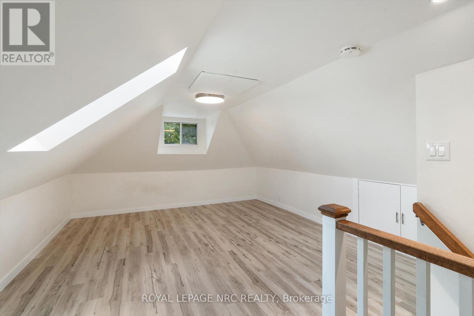 27 Maplecrest Avenue, St. Catharines (Burleigh Hill), Ontario  L2T 1A7 - Photo 44 - X12434173