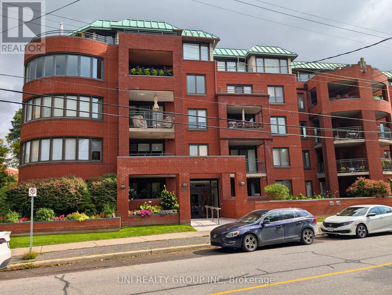 109 - 959 North River Road, Ottawa, Ontario  K1K 3V3 - Photo 2 - X12434046