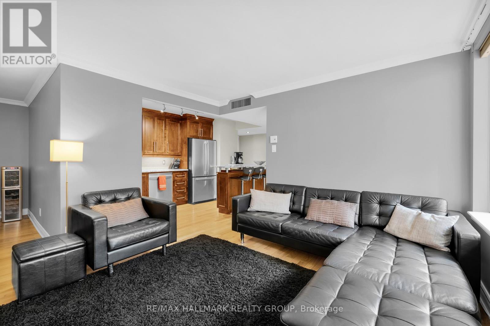 402 - 470 Laurier Avenue W, Ottawa, Ontario  K1R 7W9 - Photo 18 - X12434106