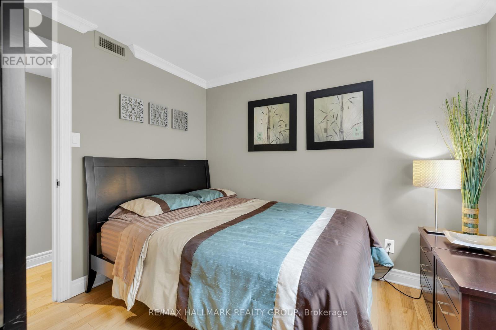 402 - 470 Laurier Avenue W, Ottawa, Ontario  K1R 7W9 - Photo 37 - X12434106