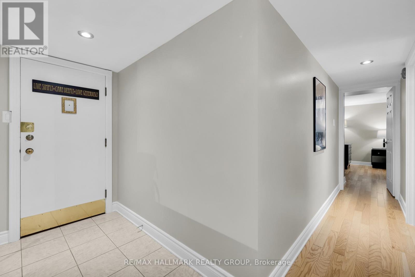402 - 470 Laurier Avenue W, Ottawa, Ontario  K1R 7W9 - Photo 7 - X12434106