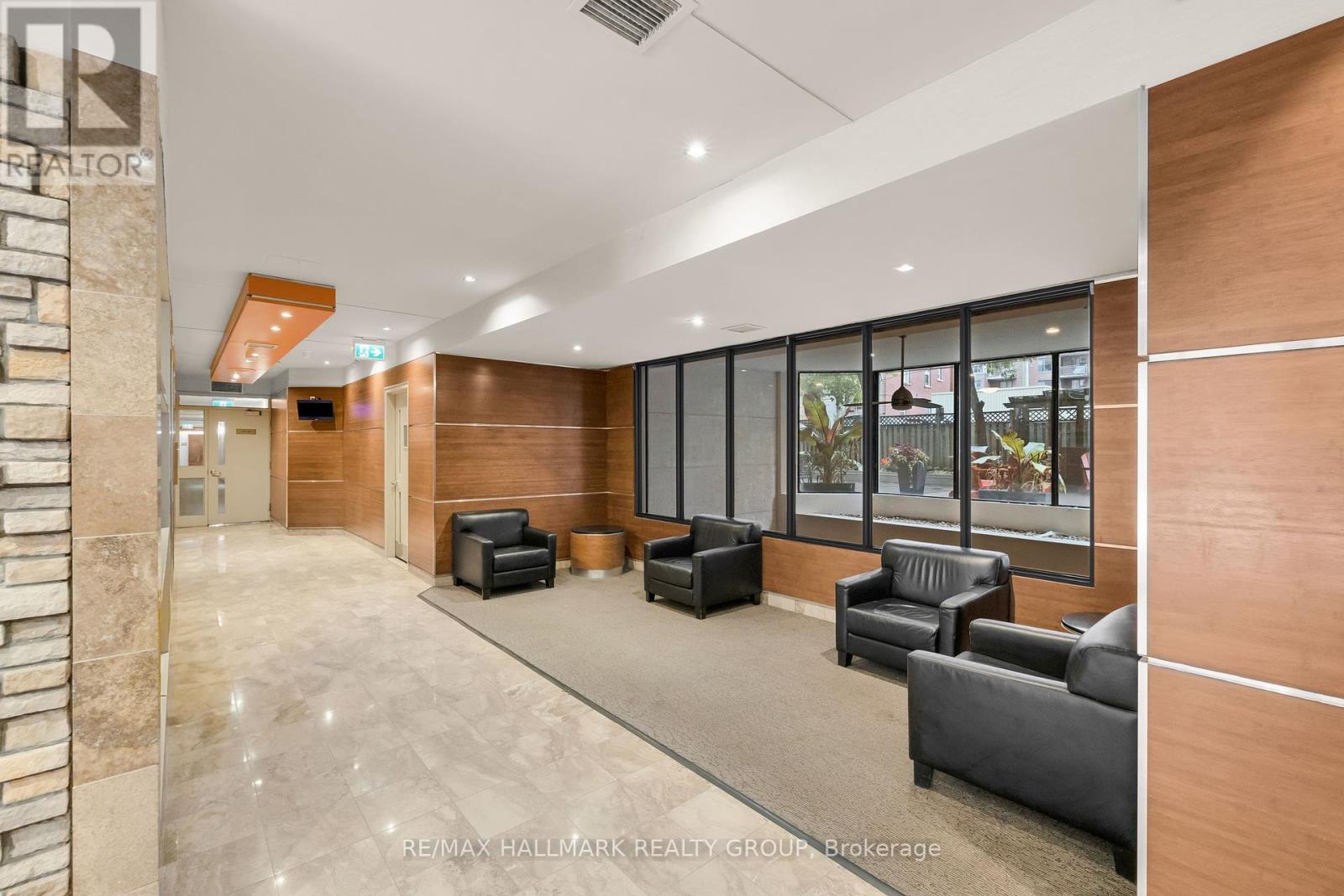 402 - 470 Laurier Avenue W, Ottawa, Ontario  K1R 7W9 - Photo 6 - X12434106