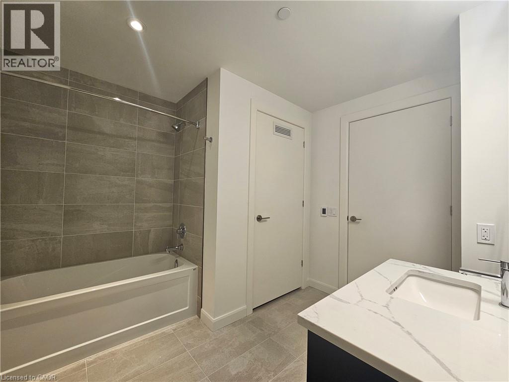 741 King Street W Unit# 1705, Kitchener, Ontario  N2G 1E5 - Photo 17 - 40774189