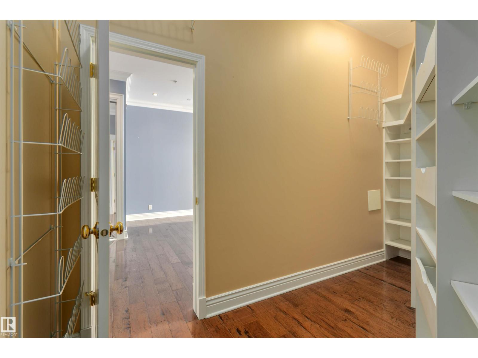 #102 11826 100 Av Nw, Edmonton, Alberta  T5K 0K3 - Photo 37 - E4446489