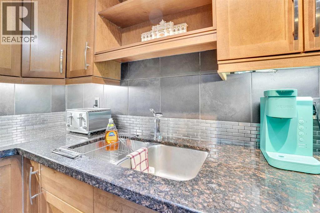 402, 1534 15 Avenue Sw, Calgary, Alberta  T3C 0X9 - Photo 12 - A2253325