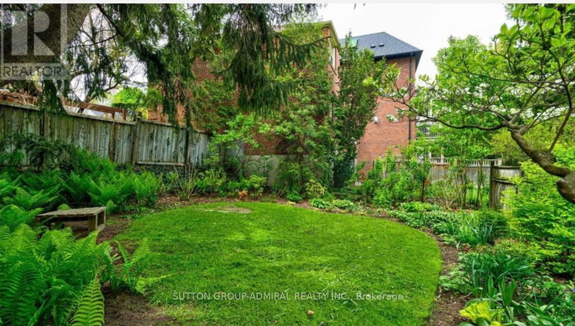 50 Cardiff Road, Toronto, Ontario  M4P 2P2 - Photo 12 - C12433387