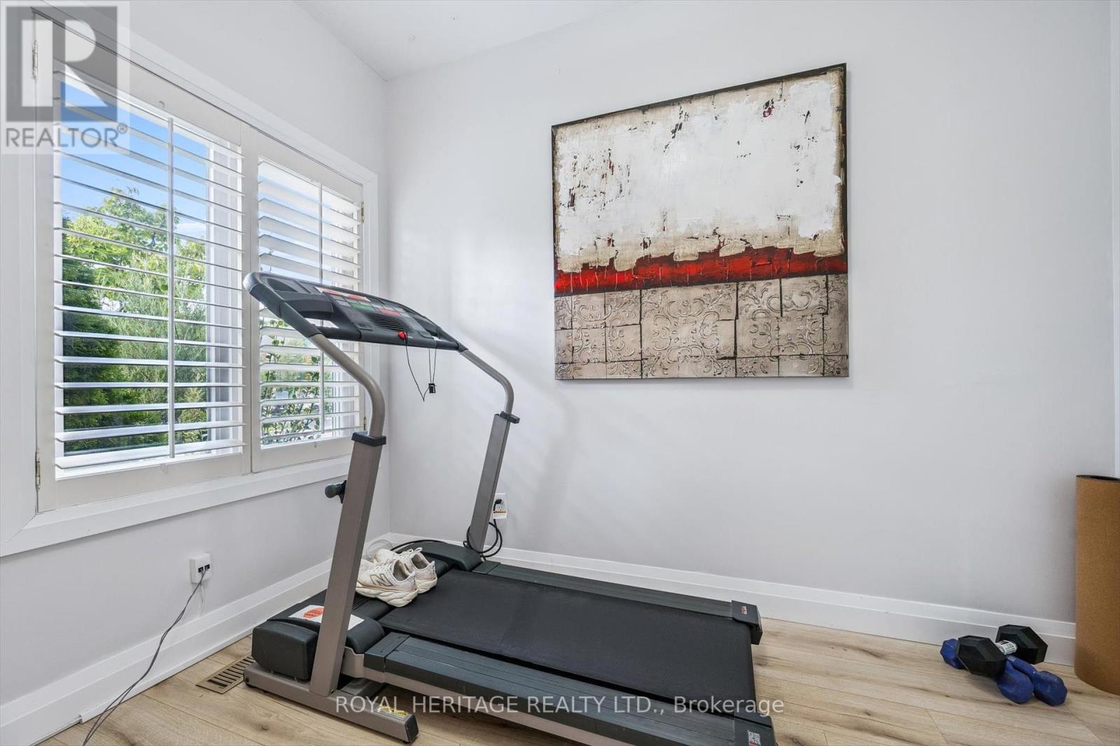 2381 Dalebrook Drive, Oakville, Ontario  L6H 6K4 - Photo 19 - W12433882
