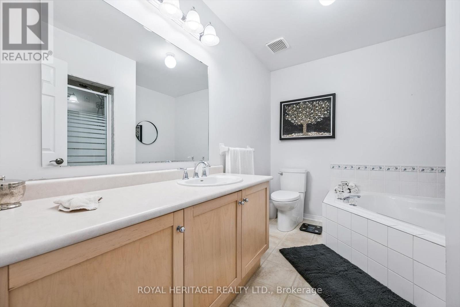 2381 Dalebrook Drive, Oakville, Ontario  L6H 6K4 - Photo 24 - W12433882