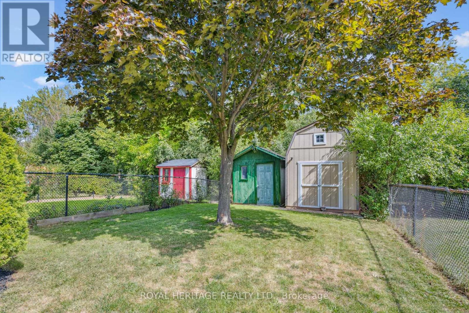 2381 Dalebrook Drive, Oakville, Ontario  L6H 6K4 - Photo 42 - W12433882