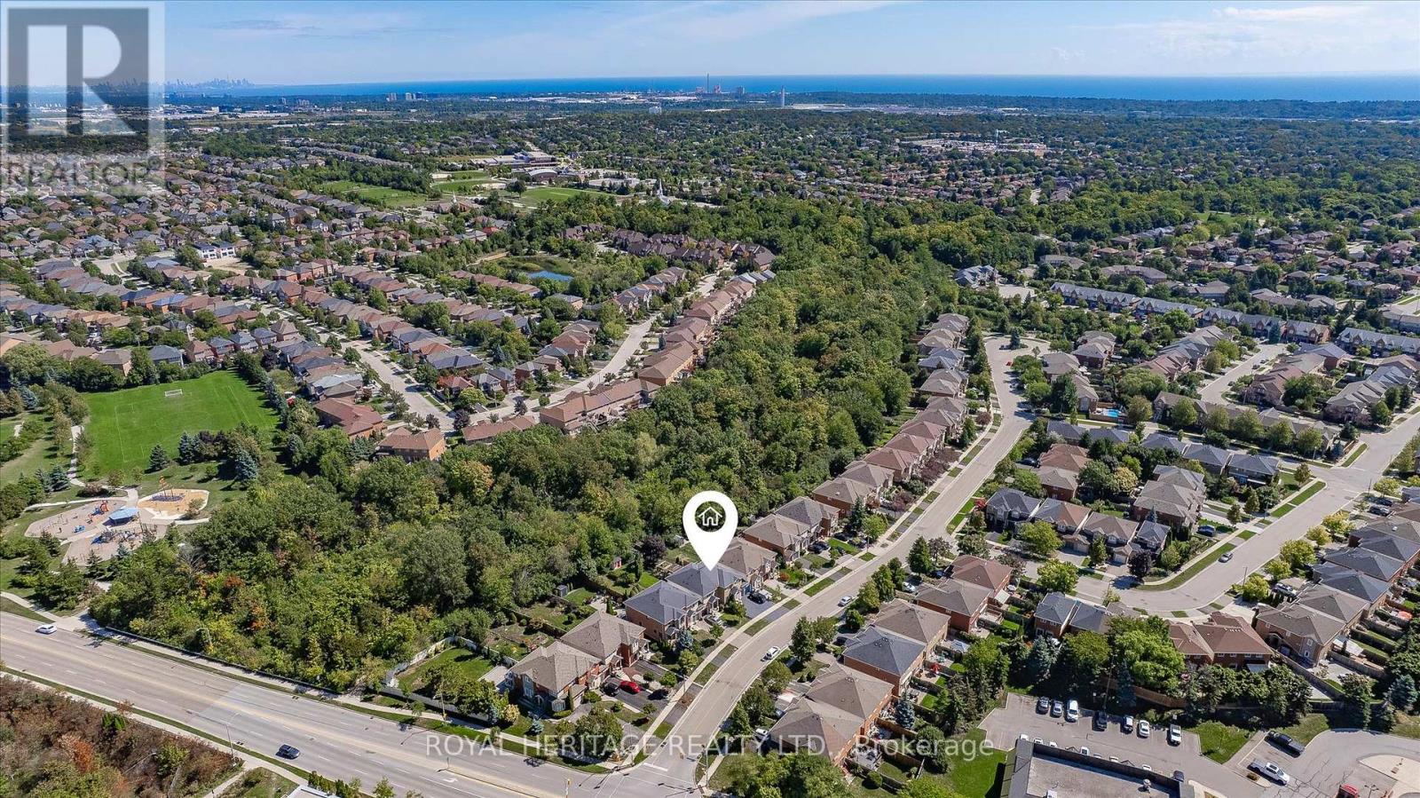 2381 Dalebrook Drive, Oakville, Ontario  L6H 6K4 - Photo 6 - W12433882